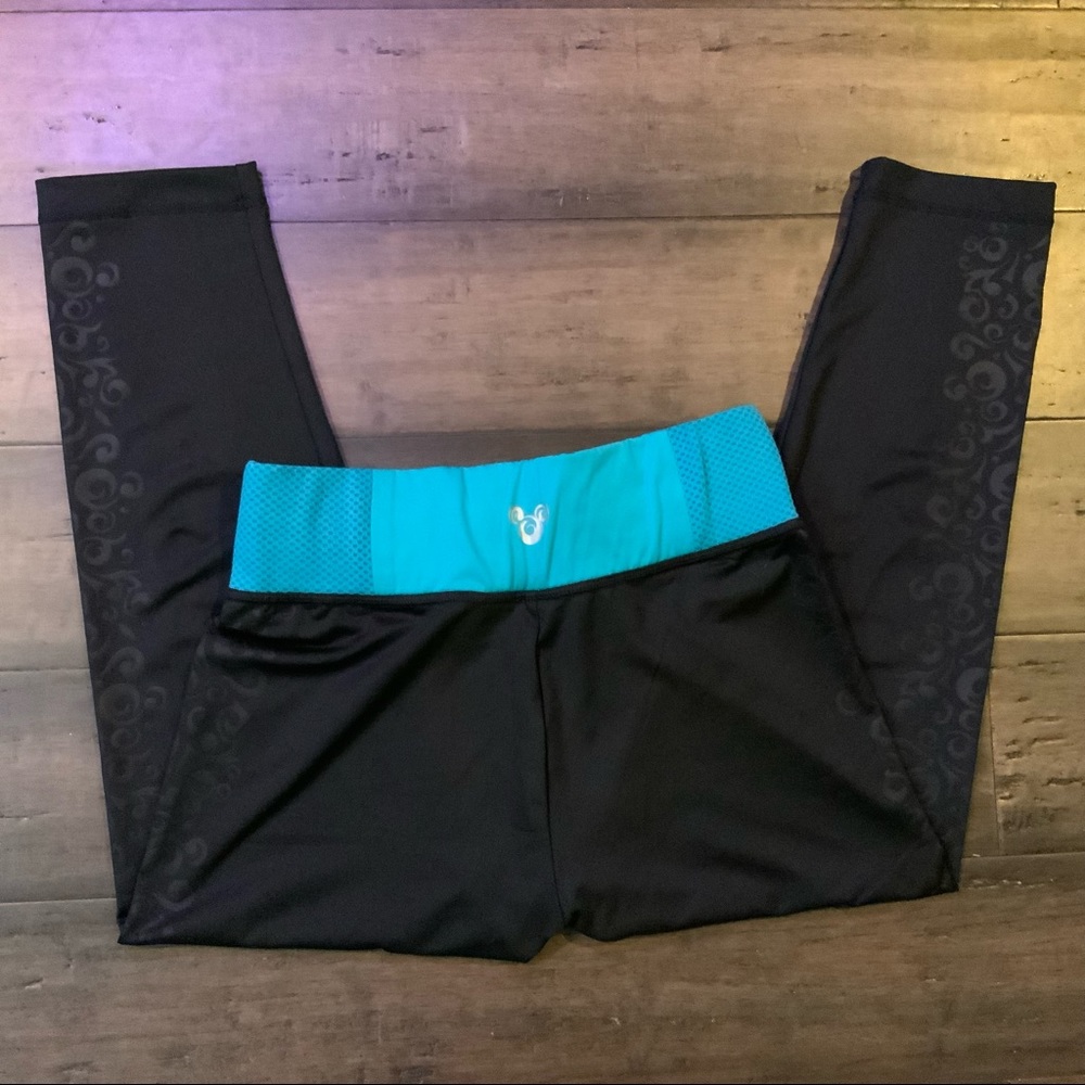 DisneyWorld Hidden Mickey Head Black Yoga Pants 3/4 Length S
